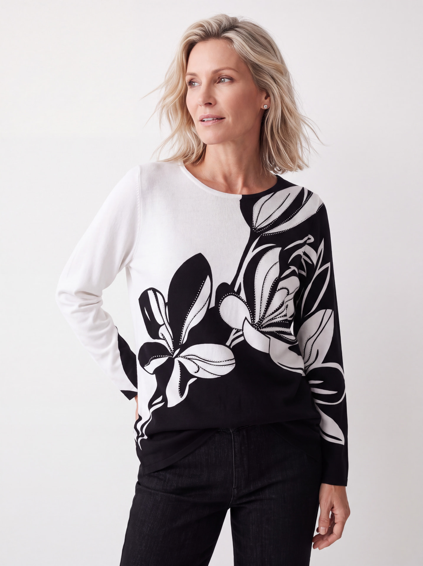Jillian AW27 Eclipse floral knit in black and ivory, wholesale style 6423